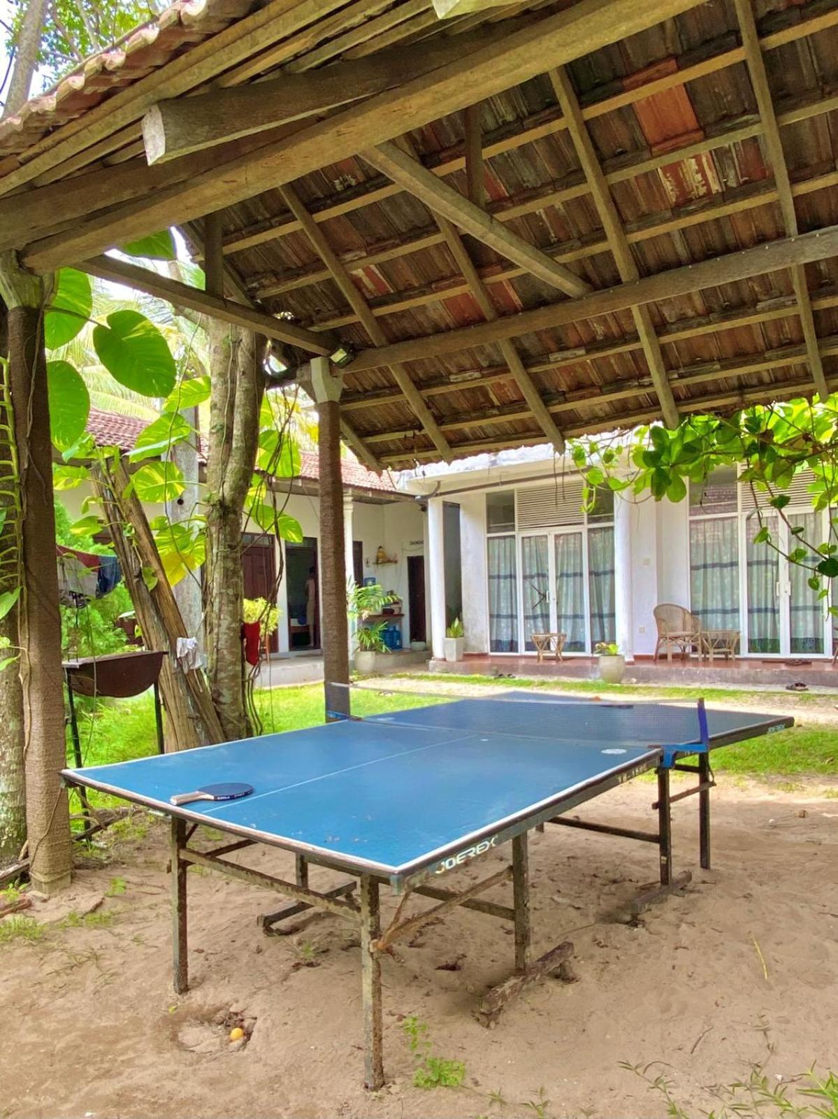 Hotel Lotus Surf House Midigama East Exteriér fotografie